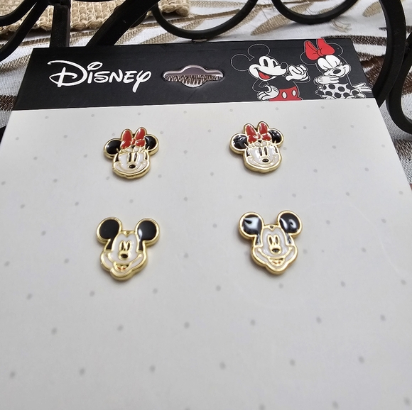 Disney Minnie and Mickey Mouse Stud earring set New - Picture 2 of 3